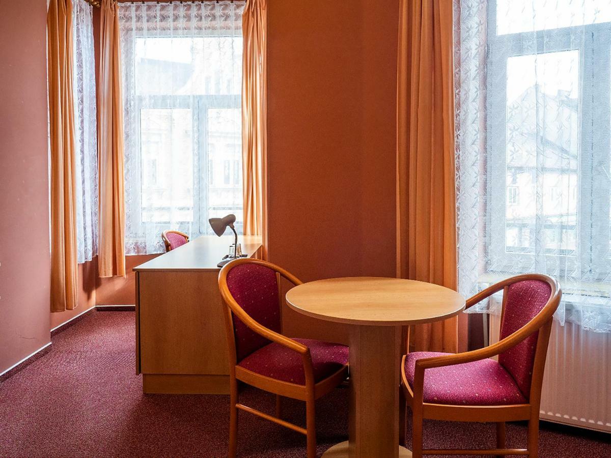 Hotel Olympia Чеська Липа Екстер'єр фото